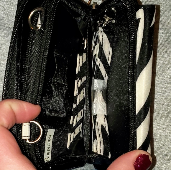 Wallet - Picture 6 of 7